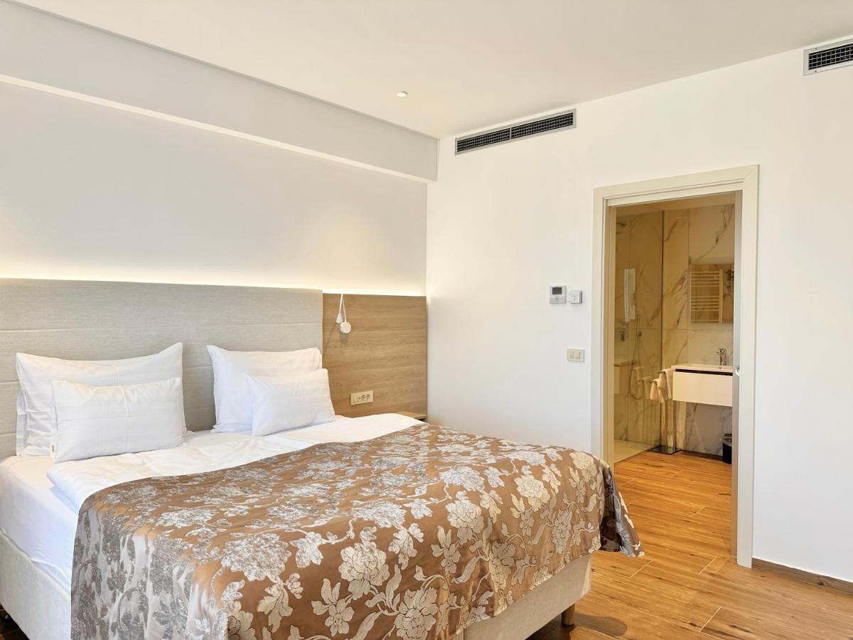 Boutique Hotel Grahor Sezana Phòng bức ảnh