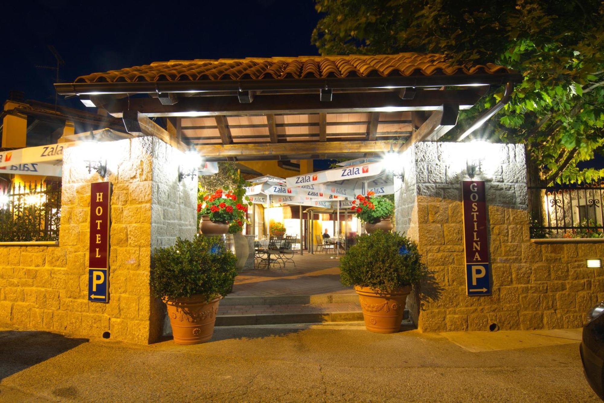 Boutique Hotel Grahor Sezana Ngoại thất bức ảnh
