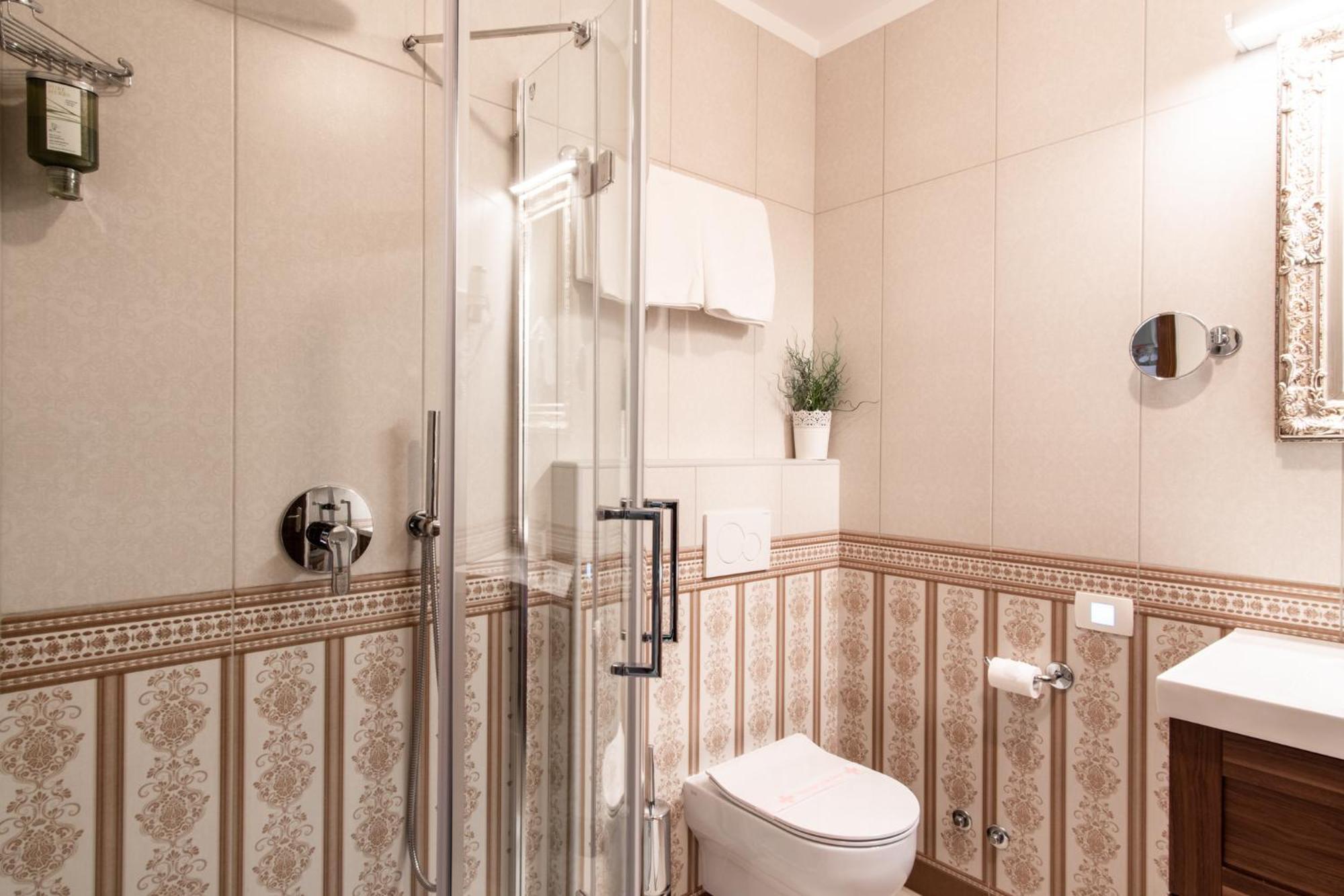 Boutique Hotel Grahor Sezana Phòng bức ảnh