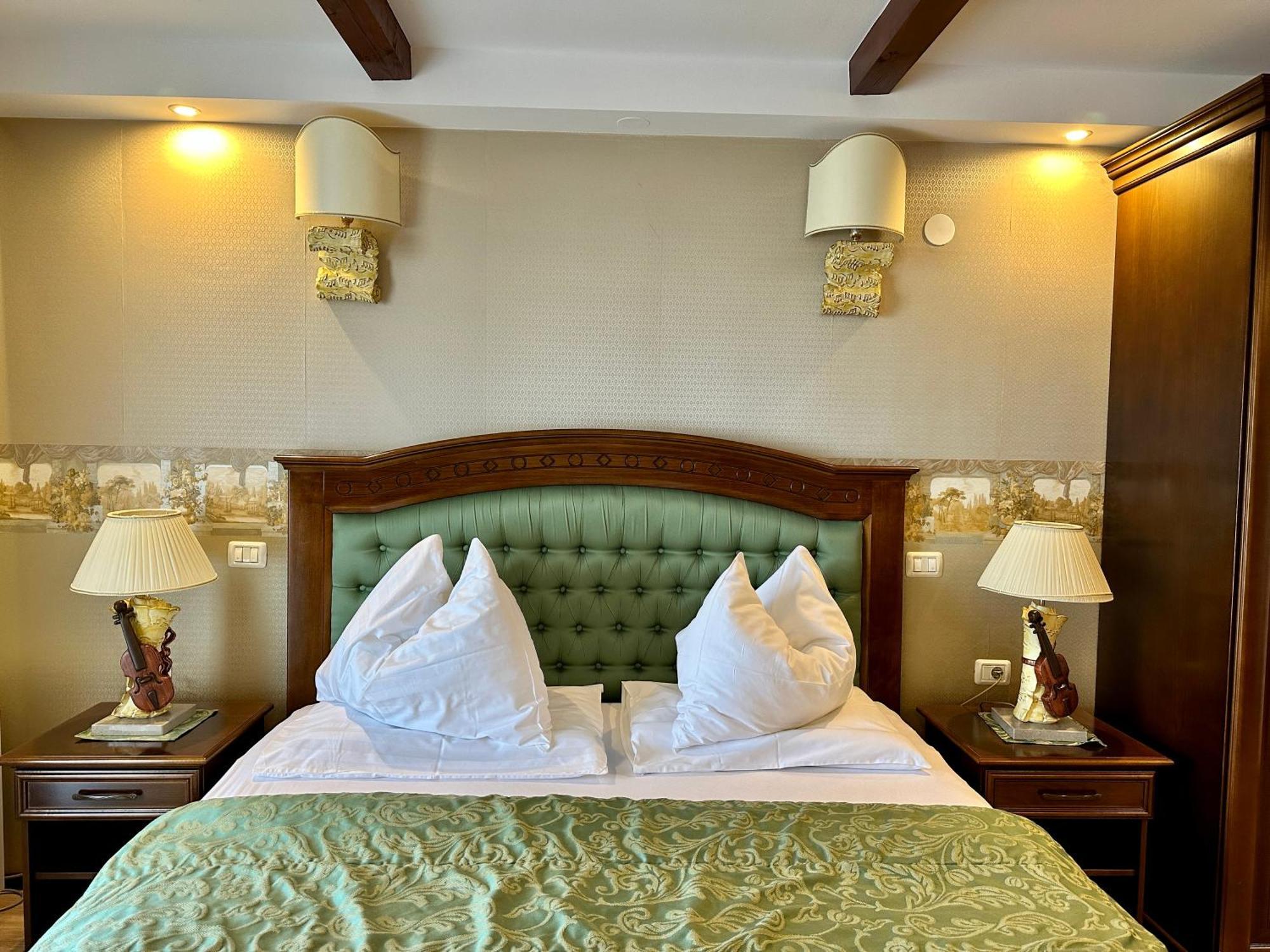 Boutique Hotel Grahor Sezana Phòng bức ảnh
