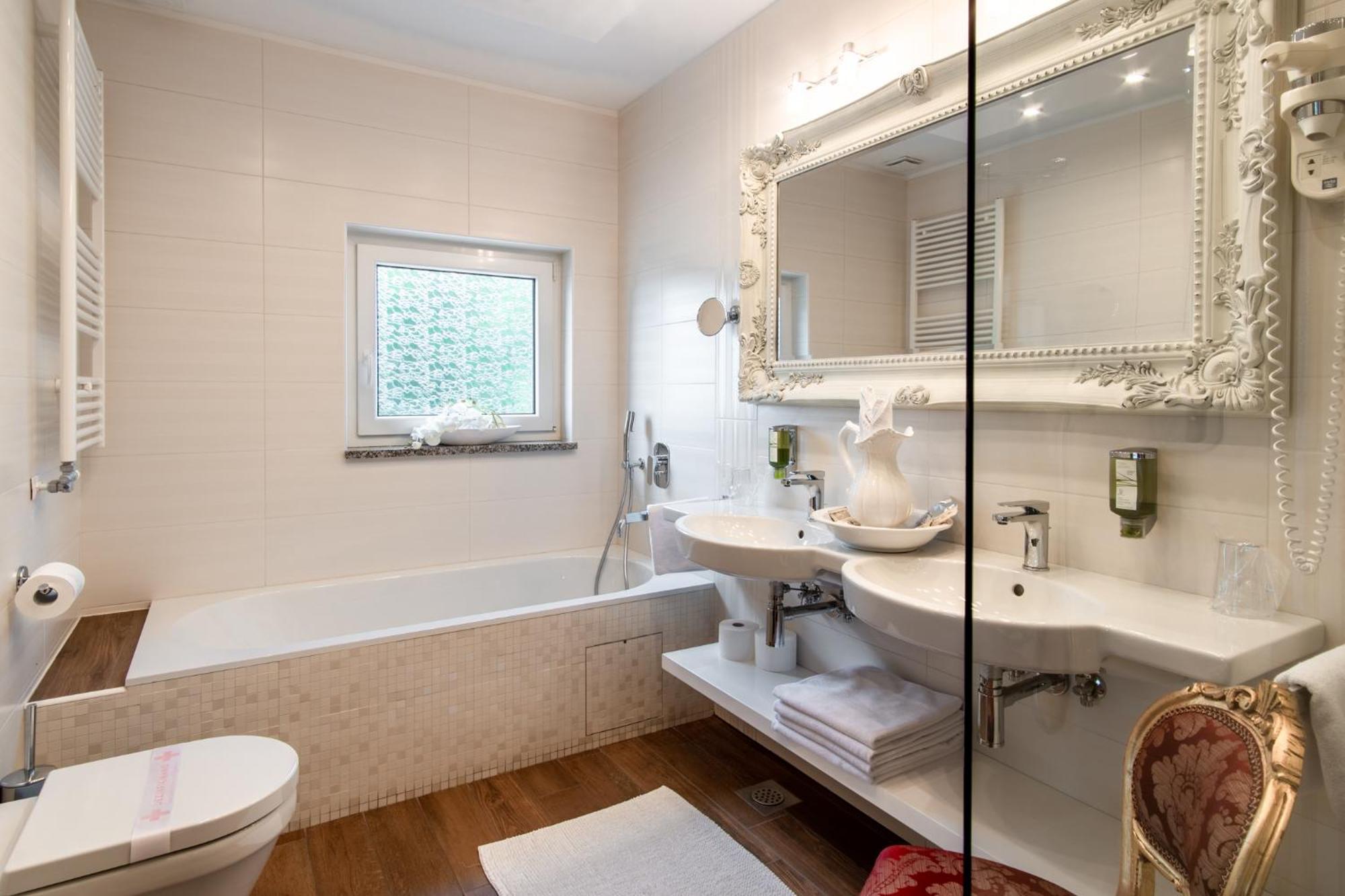 Boutique Hotel Grahor Sezana Phòng bức ảnh